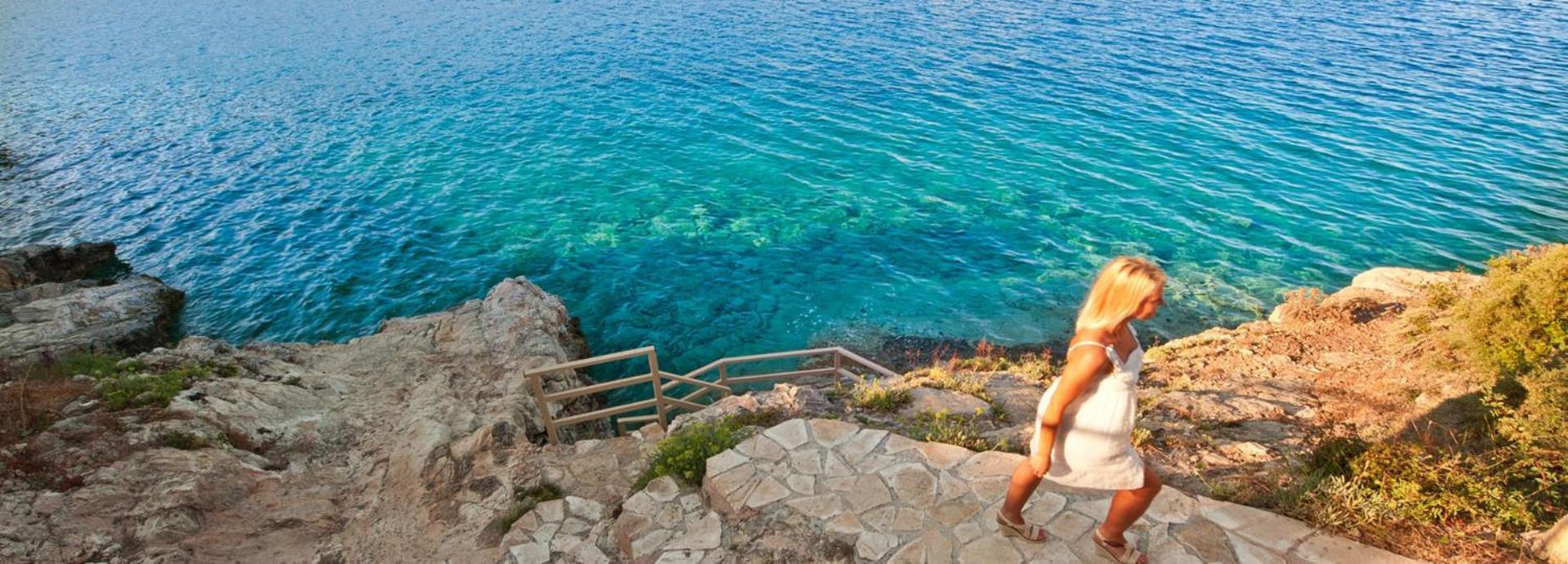Daphne By The Sea *