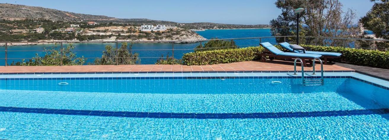 Villa Daphne By The Sea