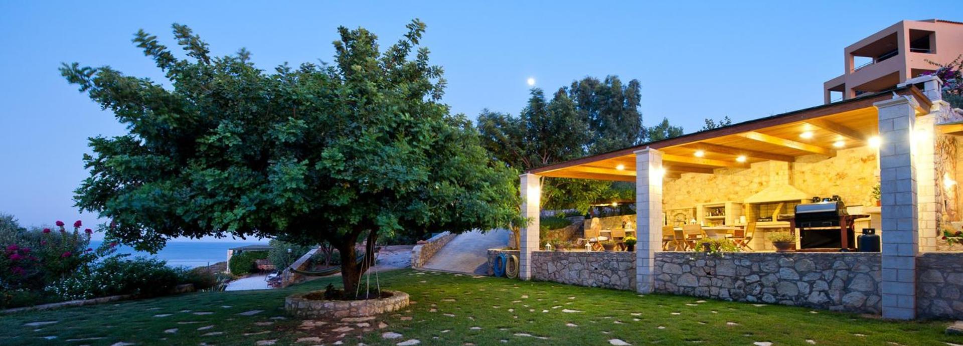 Daphne By The Sea Villa